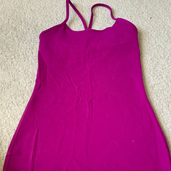 Lulu lemon top - Picture 2 of 2